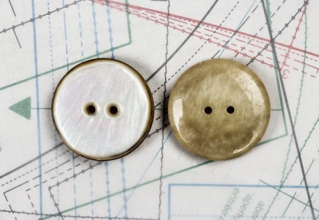 bouton en nacre