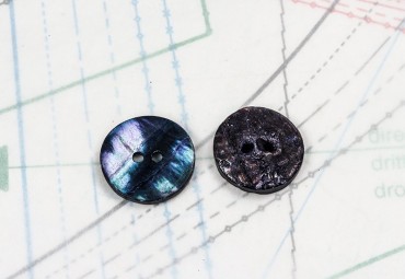 bouton en nacre, 1 lot 28 pièces