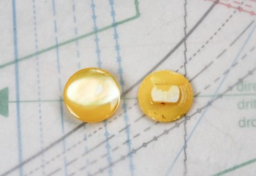 bouton en nacre, 1 lot 13 pièces