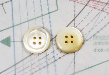 bouton en nacre