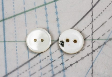 bouton en nacre, 1 lot 25 pièces
