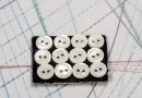 bouton en nacre, 1 plaque 12 boutons