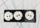 bouton en nacre, 1 plaque 3 boutons