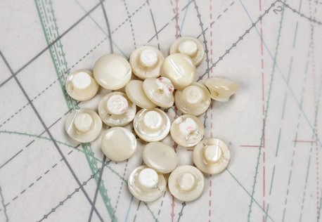 bouton en nacre, 1 lot 15 pièces
