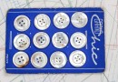 bouton en nacre, 1 plaque 12 boutons