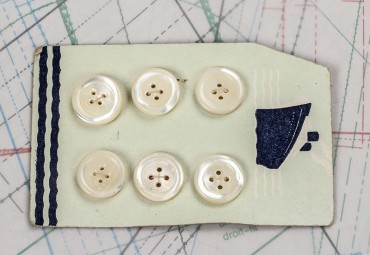 bouton en nacre, 1 plaque 6 boutons