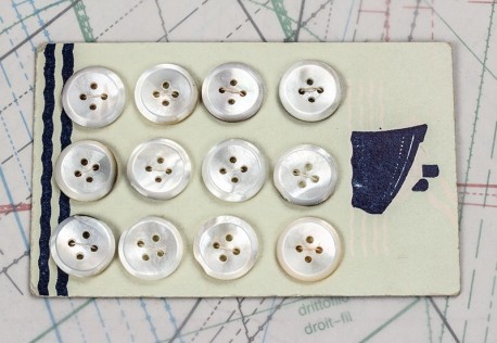 bouton en nacre, 1 plaque 12 boutons
