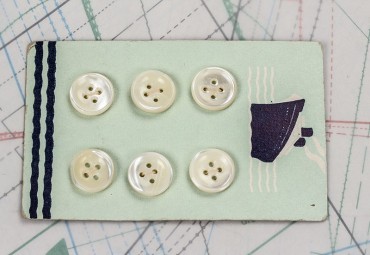 bouton en nacre, 1 plaque 6 boutons