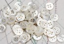 bouton en nacre, 1 lot 53 pièces