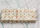 bouton en nacre,  2 lots de 4 plaques de 36 boutons