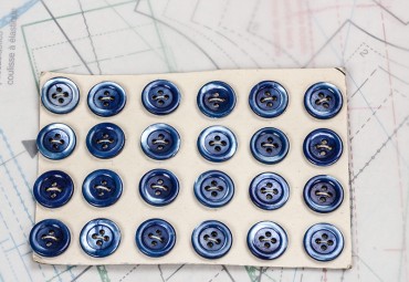 bouton en nacre, 1 plaque 24 boutons