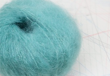 fil à tricoter en fibres de chèvre mohair, mouton et Polyester Lurex®