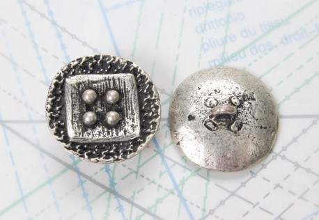 Bouton en métal argenté moulé billes en relief boucle en U moulée