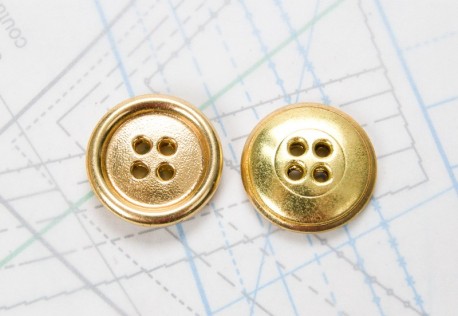 Bouton en métal doré brillant estampé 4 trous