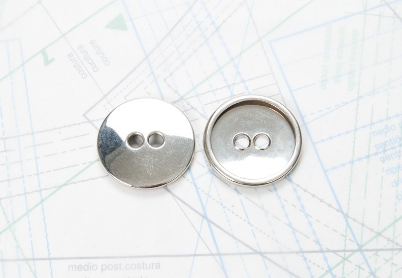 Bouton de col à visser 6 mm 02 en Zamak Plaqué Argent a vis - Loulou Perlou